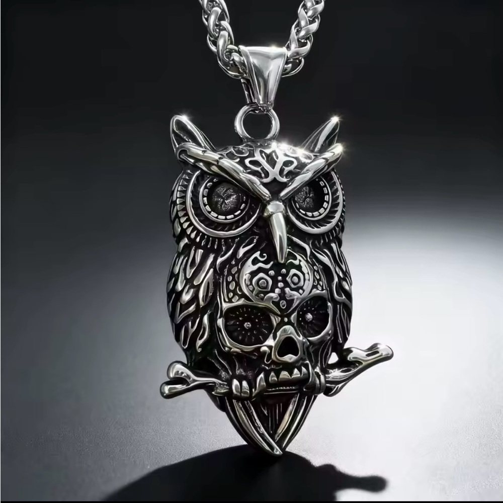 Silver Owl Pendant Necklace